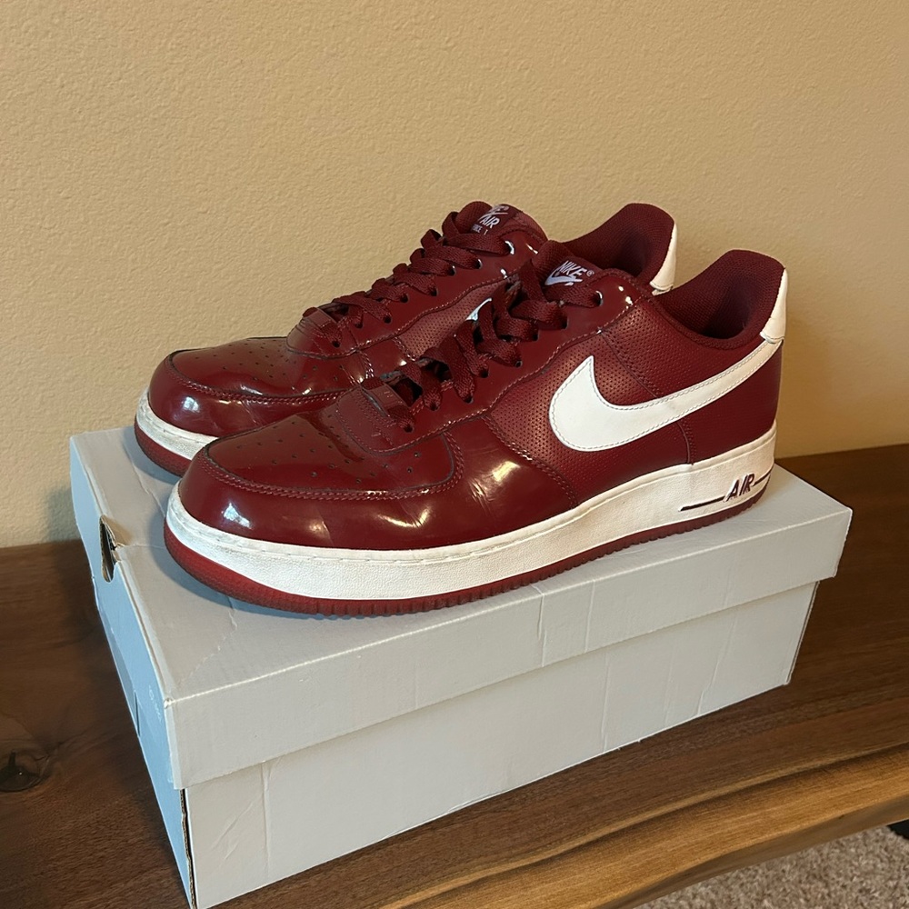 Nike Air Force 1 Red and White